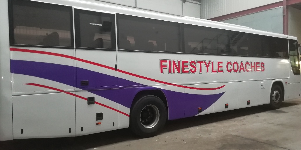 Finestyle coach side